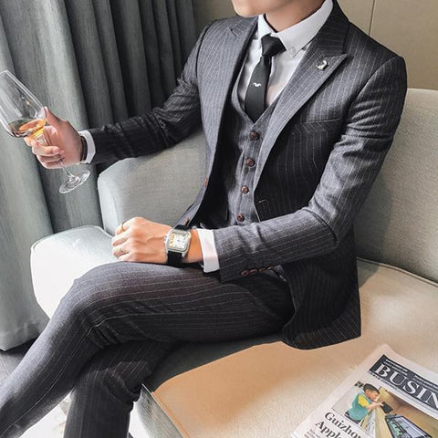 White Stripe Two Buttons Man Wedding Suits Three Pieces